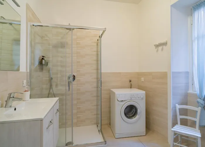 Mandello Riva Granda 曼代洛-德尔拉里奥