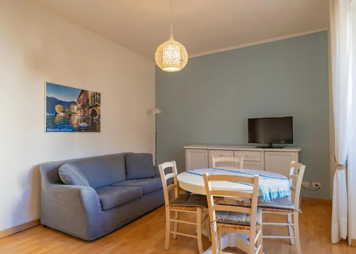 Mandello Riva Granda * Mandello del Lario